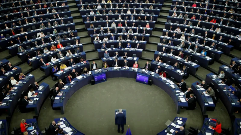 Les algorithmes contrôlent-ils et menacent-ils la démocratie en France et en Europe ?